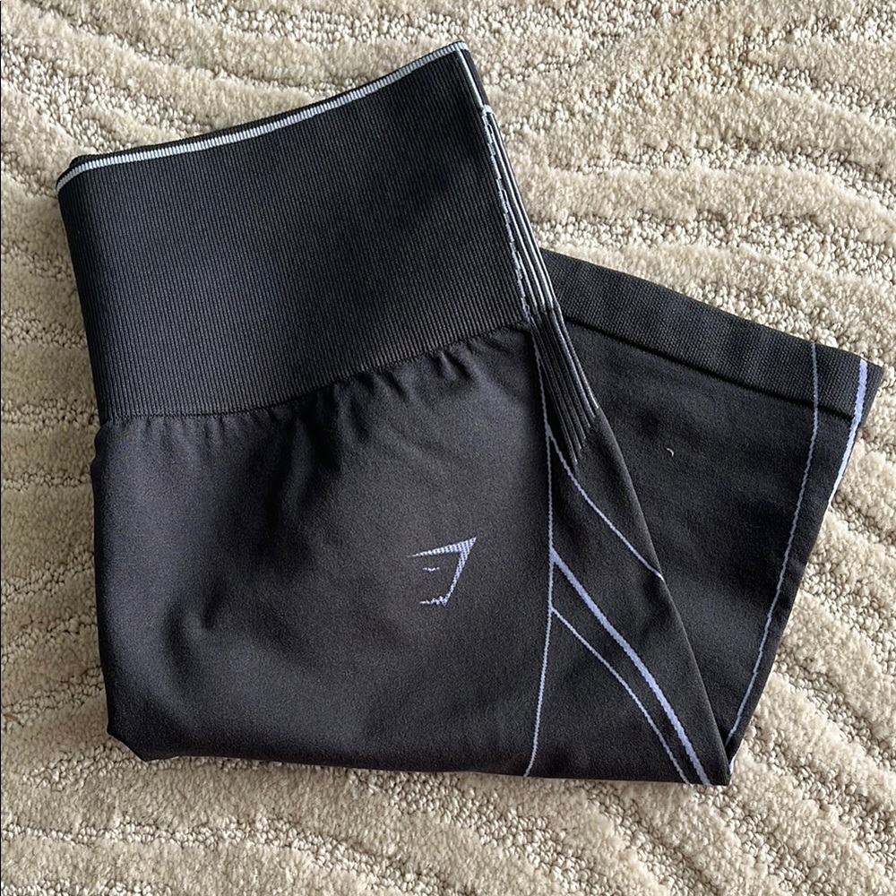 Gymshark biker shorts-NEW